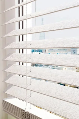 Жалюзи горизонтальные DDA F126WAT 50х160см белый под дерево