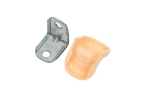 Уголок крепежный 20х20мм обливной дуб с пластиковой крышкой уп-4шт пакет Tech-Krep 148276 *1