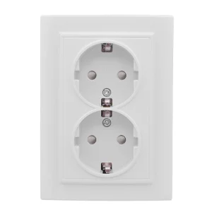 Розетка 2-м СП Минск 16А защ. шторки с заземл. бел. Basic EKF ERR16-128-100