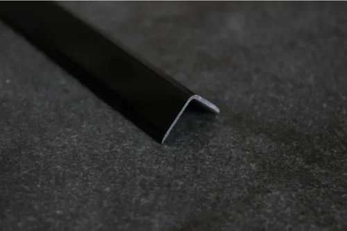 Уголок алюм. 15х15х2700мм черный муар анодированный б отверстий ПНП-УГОЛ  40