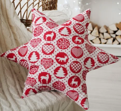 Подушка декоративная звезда Шары новогодние 50х50 см, красный , хлопок 100% 4413213  1