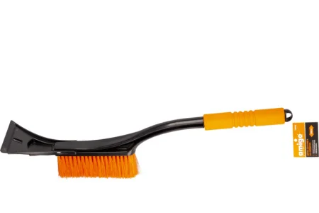 Щетка для уборки снега автомобильная 540мм Amigo 74540 черная