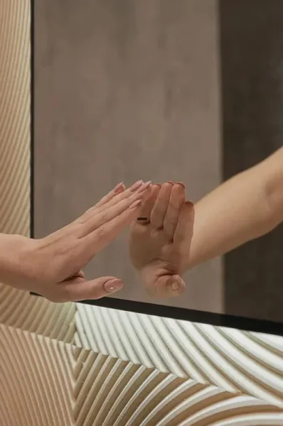 Зеркало Silver Mirrors Spell Black 60 LED-00002972 600х700 бесконтактный сенсор