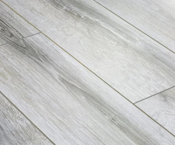 Ламинат Kastamonu BLUE NEW FP704.2 Дуб Касадор 1380х195х8мм, 33класс 2,153м² (8шт)