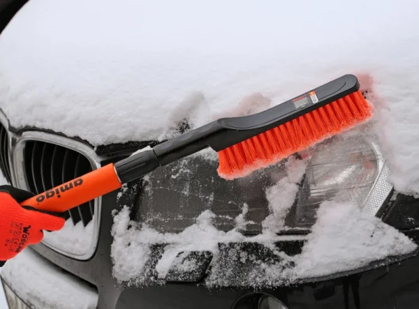 Щетка-сметка телескопическая для уборки снега AMIGO 71082