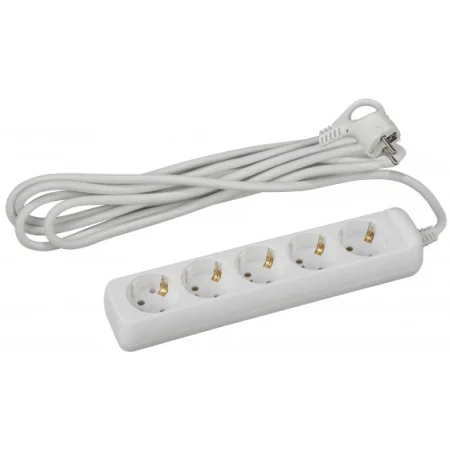 U-5e-5m ЭРА Удлин-ль c заземл., 5гн, 5м, ПВС, 3х1мм2, 16А (12/432) U-5e-5m ЭРА Удлин-ль c заземл., 5гн, 5м, ПВС, 3х1мм2, 16А (12/432)