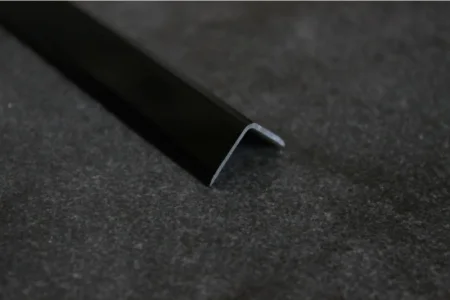 Уголок алюминиевый анодированный 15х15х2700мм черный муар Примо-Проф