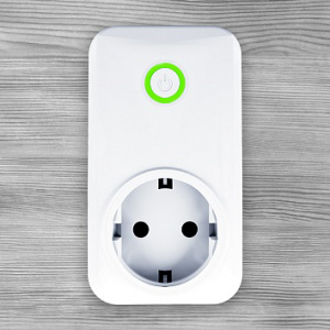 Умная розетка Livi Socket